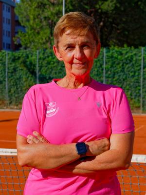 MANUELA AVONI - Country Club