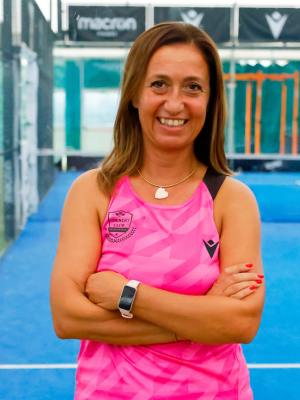 RAFFAELLA GIFFUNI - Country Club